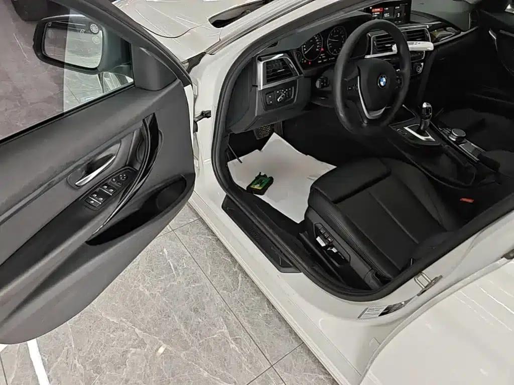 BMW 3 Series 2019 320Li Fashion Edition — миниатюра 16