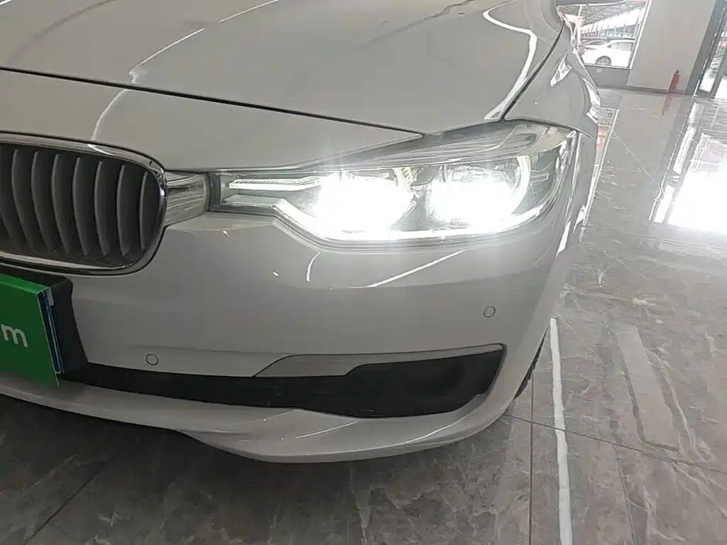 BMW 3 Series 2019 320Li Fashion Edition — миниатюра 24