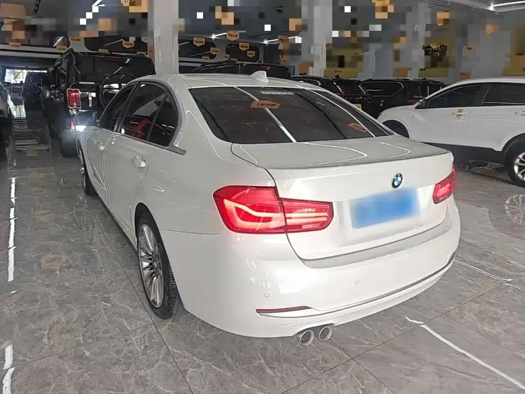 BMW 3 Series 2019 320Li Fashion Edition — миниатюра 5