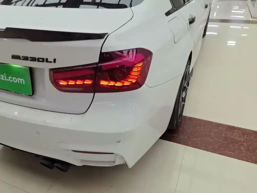 BMW 3 Series 2015 316Li Fashion Edition — миниатюра 8