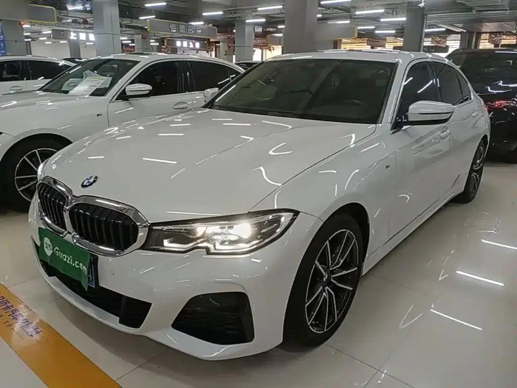 2022 BMW 3 Series 325Li M Sport Package — миниатюра 2