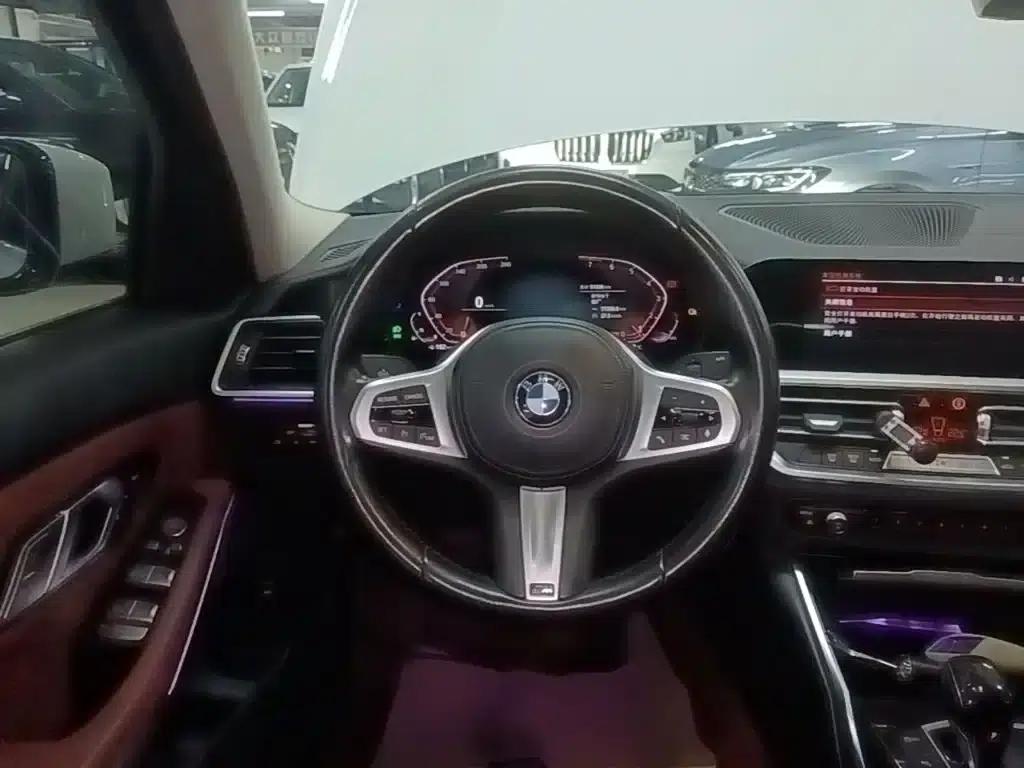 2022 BMW 3 Series 325Li M Sport Package — миниатюра 11