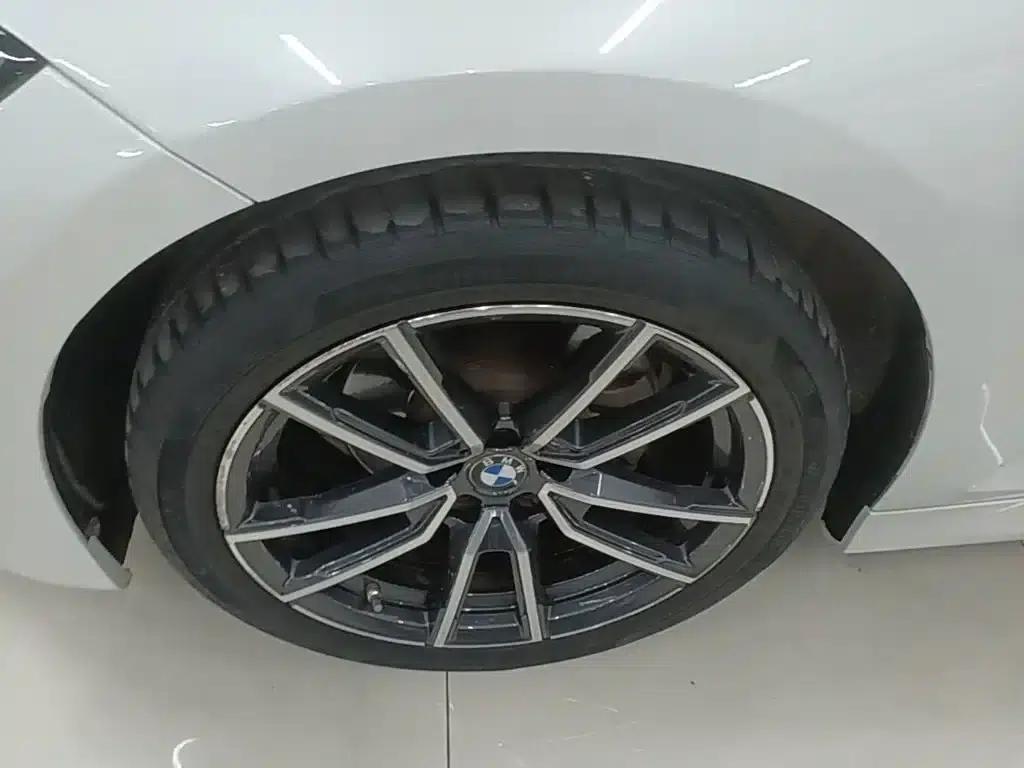 2022 BMW 3 Series 325Li M Sport Package — миниатюра 23