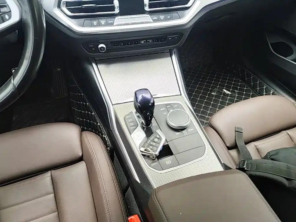 2020 BMW 3 Series 325Li M Sport Shadow Edition — миниатюра 14