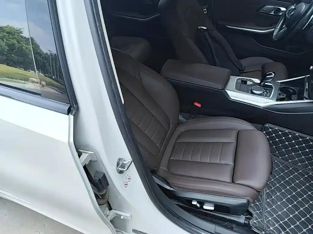 2020 BMW 3 Series 325Li M Sport Shadow Edition — миниатюра 25