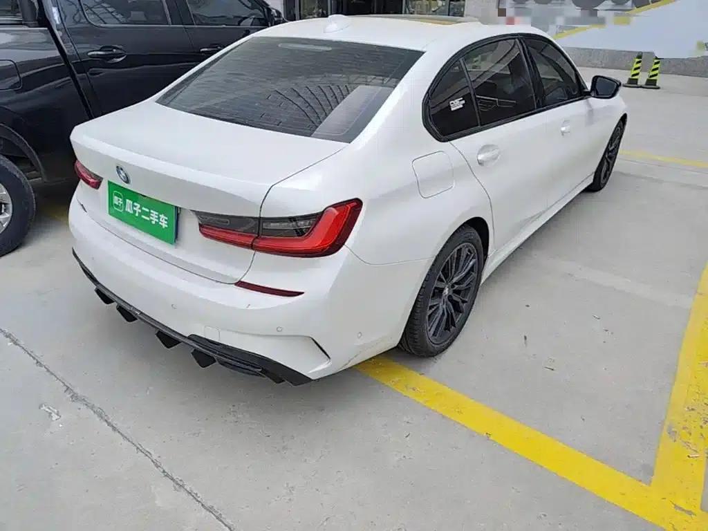 2020 BMW 3 Series 325Li M Sport Shadow Edition — миниатюра 7