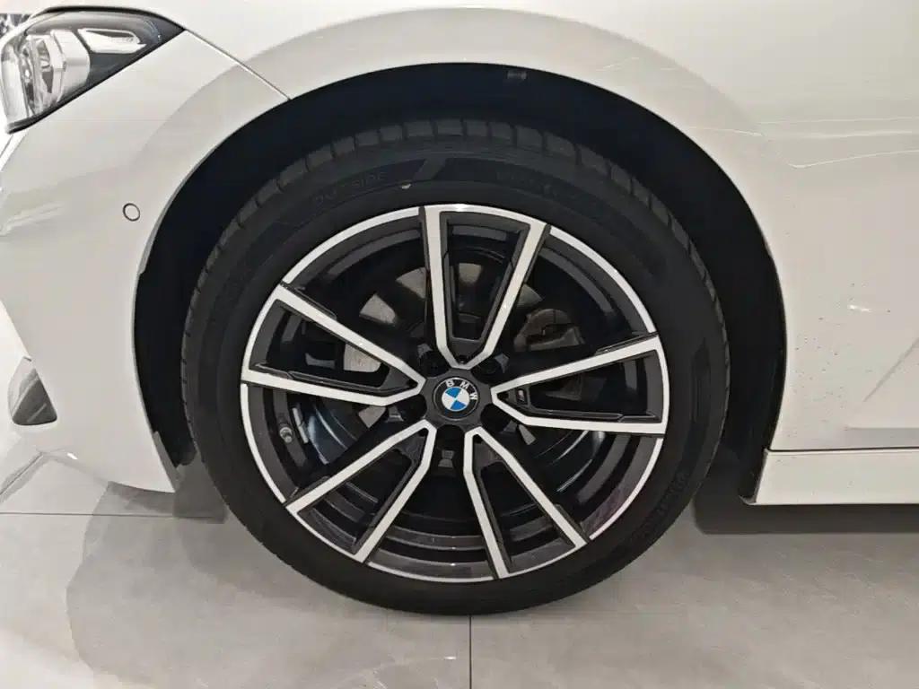 2023 BMW 3 Series 325Li M Sport Package — миниатюра 23