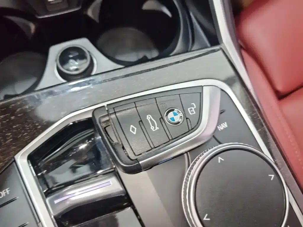 2023 BMW 3 Series 325Li M Sport Package — миниатюра 9
