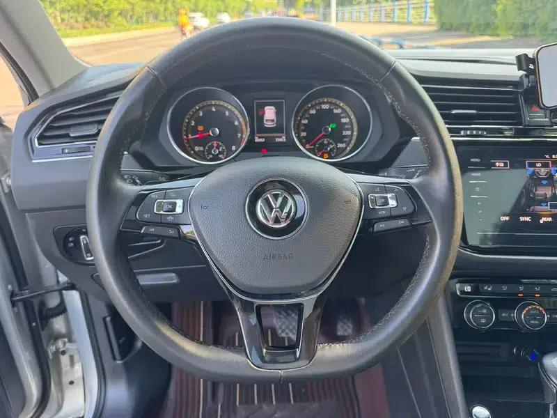 Tiguan L 2019 330TSI Automatic 2WD Smart Luxury Edition (China VI Emission Standard) — миниатюра 15