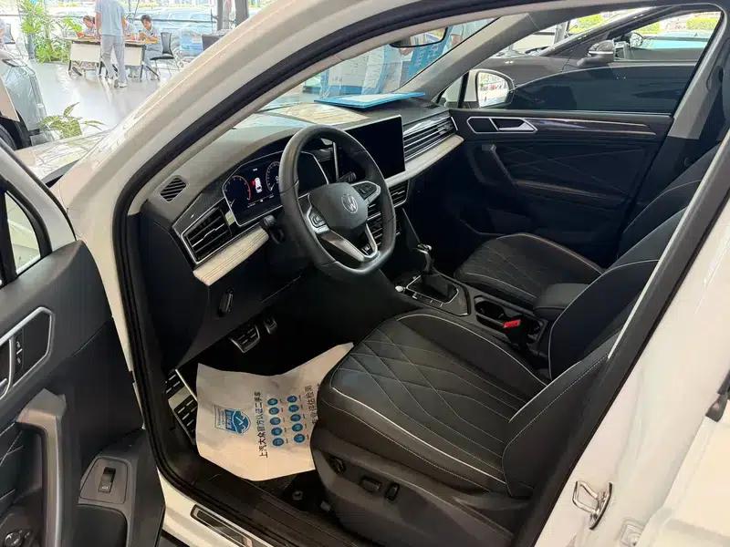Tiguan L 2025 Outstanding Edition 330TSI 2WD R-Line Dragon Edition — миниатюра 7