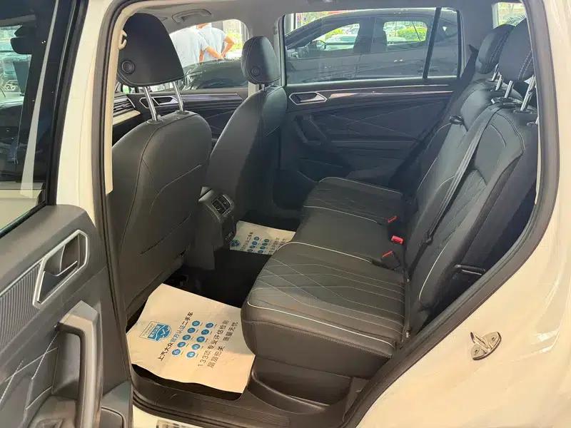 Tiguan L 2025 Outstanding Edition 330TSI 2WD R-Line Dragon Edition — миниатюра 8