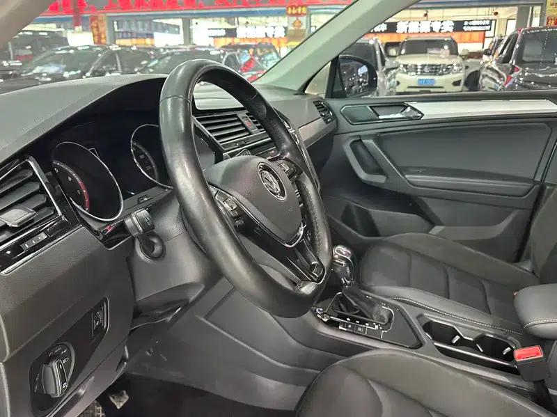 Tiguan L 2020 330TSI Automatic 2WD Panoramic Comfort Edition (China VI Emission Standard) — миниатюра 14