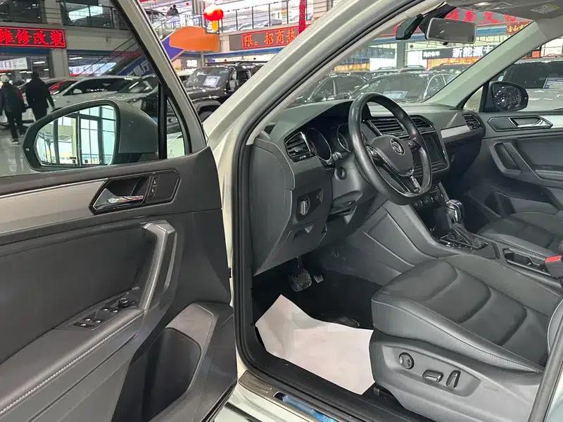Tiguan L 2020 330TSI Automatic 2WD Panoramic Comfort Edition (China VI Emission Standard) — миниатюра 10