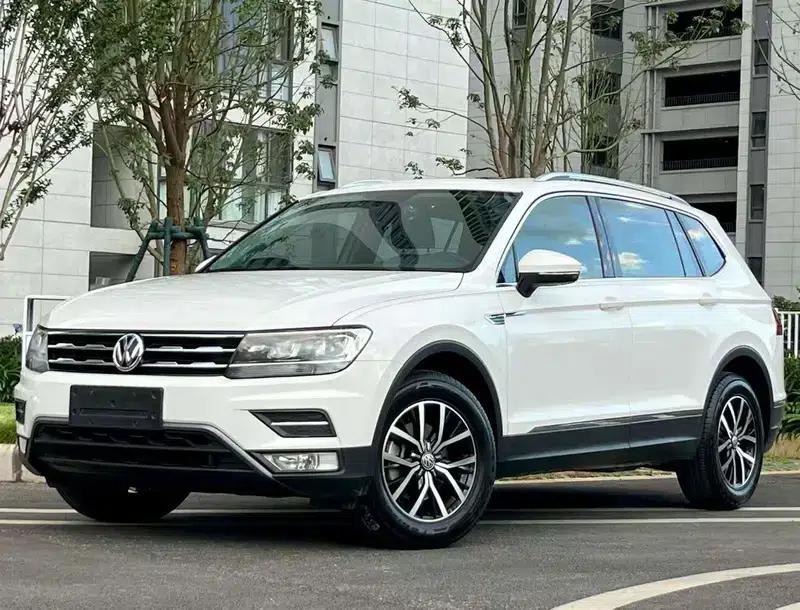Tiguan L 2018 330TSI Automatic 2WD Luxury Edition — миниатюра 1
