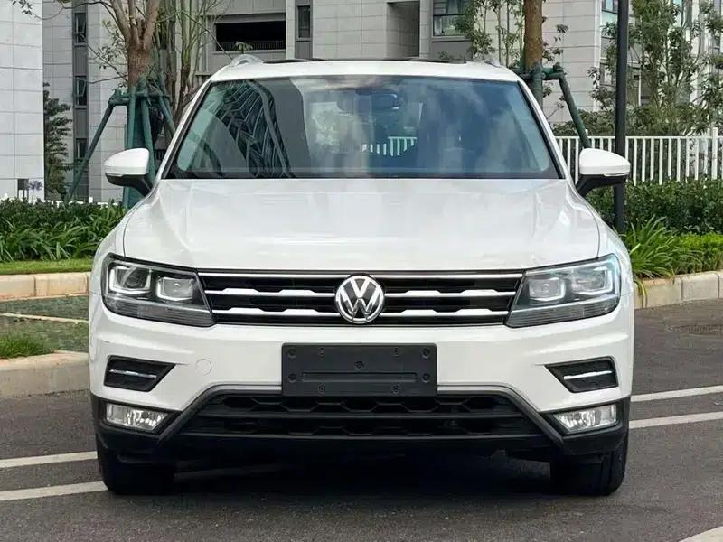 Tiguan L 2018 330TSI Automatic 2WD Luxury Edition — миниатюра 5