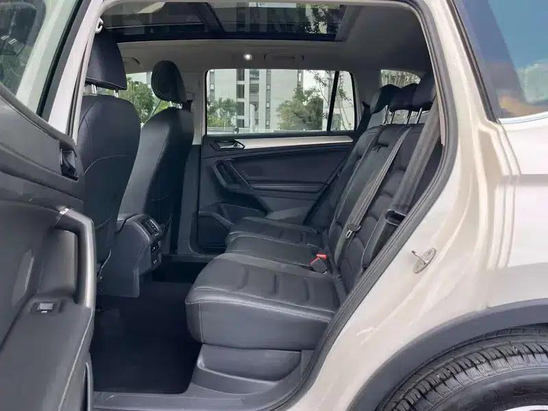 Tiguan L 2018 330TSI Automatic 2WD Luxury Edition — миниатюра 9