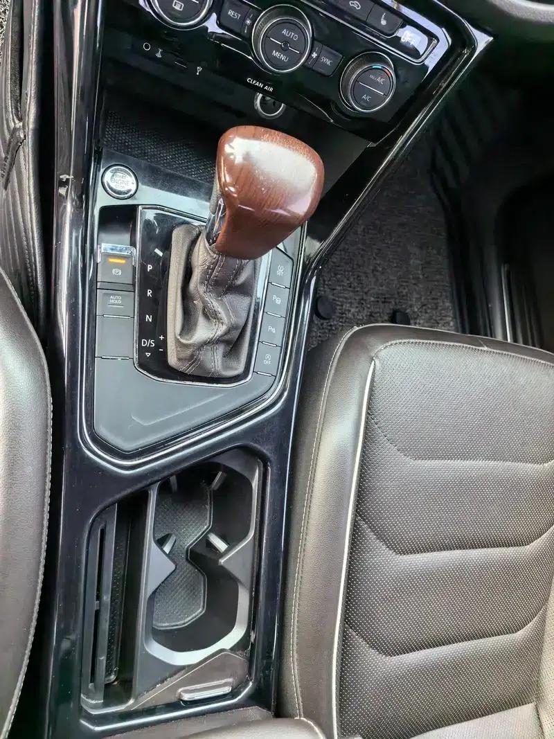 Tiguan L 2018 330TSI Automatic 2WD Flagship Edition — миниатюра 22