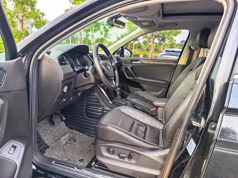 Tiguan L 2018 330TSI Automatic 2WD Flagship Edition — миниатюра 23
