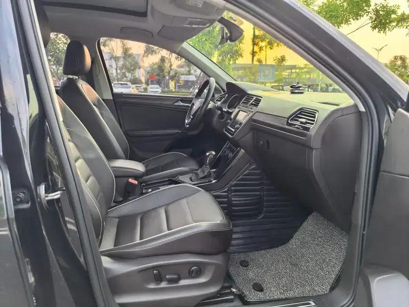 Tiguan L 2018 330TSI Automatic 2WD Flagship Edition — миниатюра 30