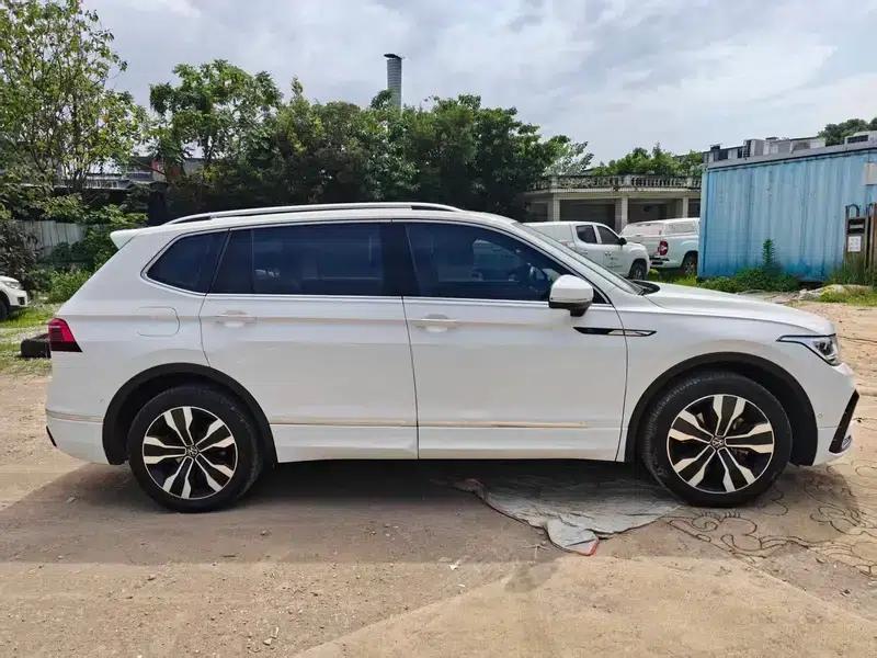 Tiguan L 2023 380TSI AWD R-Line Flagship Edition 7-Seater — миниатюра 6