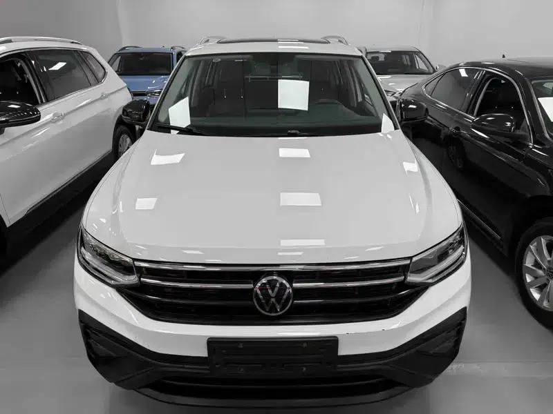 Tiguan L 2024 Outstanding Edition 300TSI 2WD Dragon Edition — миниатюра 2