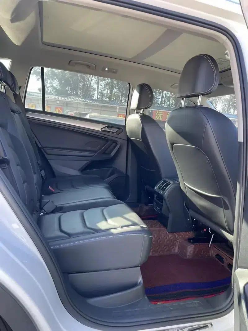 Tiguan L 2019 330TSI Automatic 2WD Panoramic Comfort Edition (National V Emission Standard) — миниатюра 7