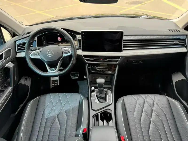 Tiguan L 2023 Facelift 330TSI 2WD R-Line Premium Edition — миниатюра 7