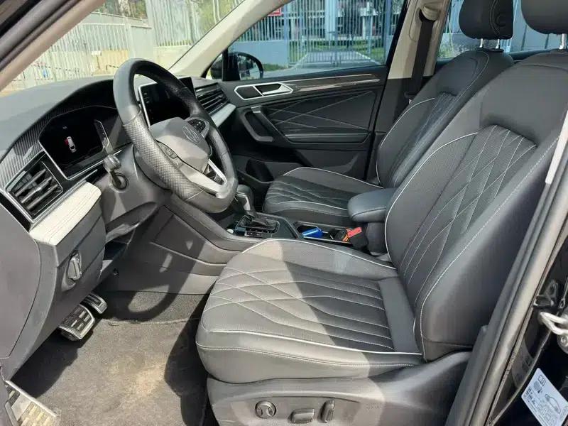 Tiguan L 2023 Facelift 330TSI 2WD R-Line Premium Edition — миниатюра 8
