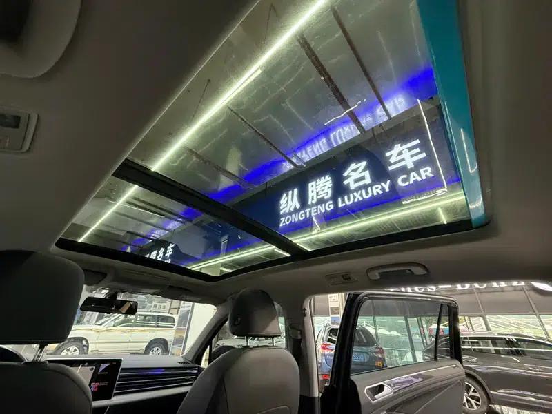 Tiguan L 2023 280TSI Trendy Limited Edition — миниатюра 18