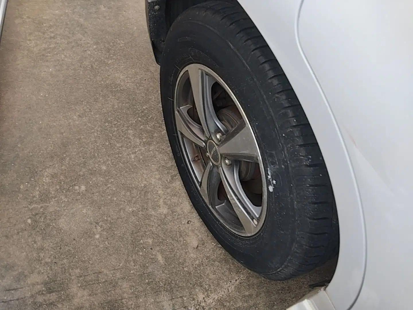 Haval H6 2016 Upgraded Model 1.5T Manual Two-Wheel Drive Elite Version — миниатюра 11
