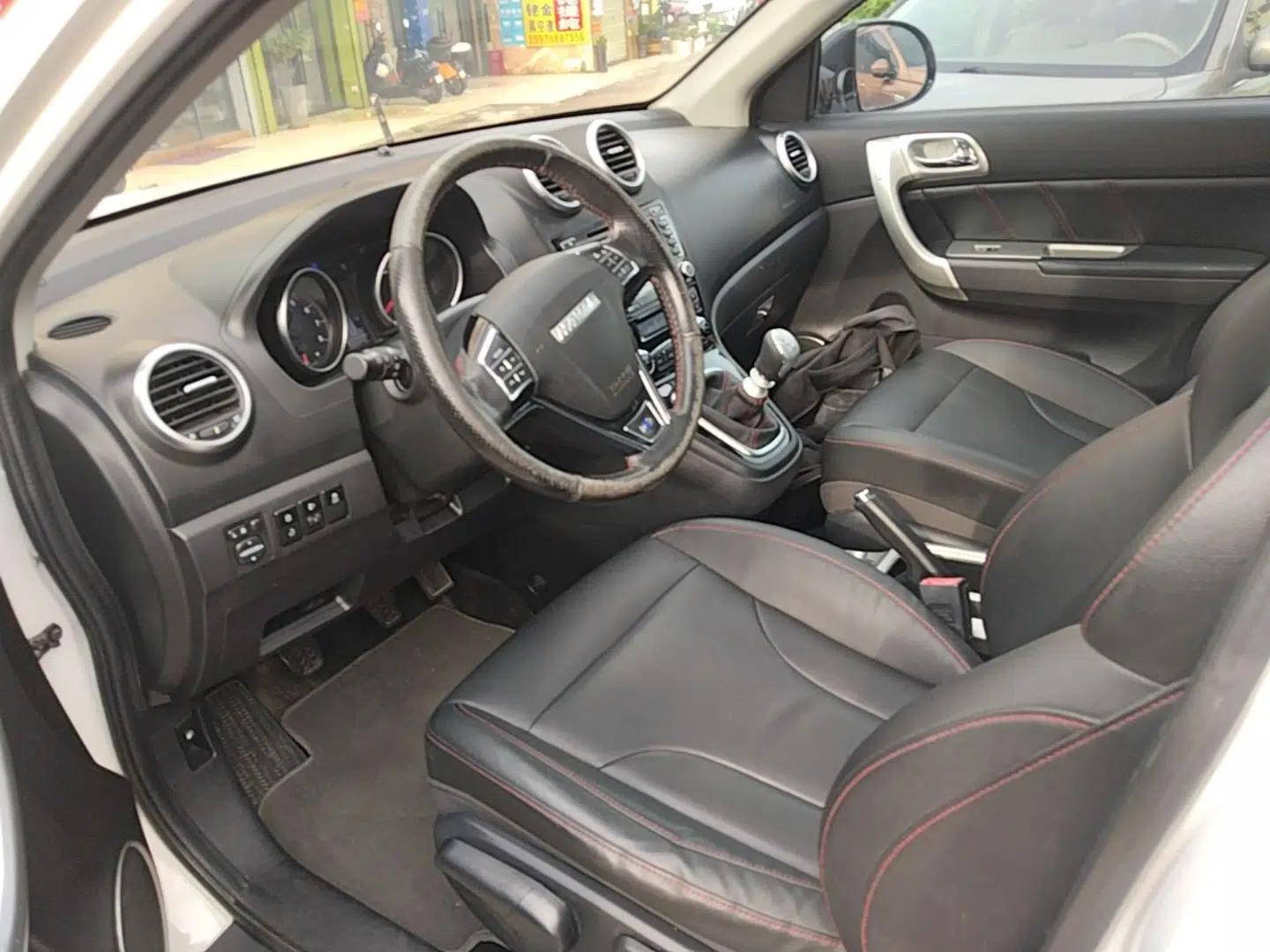 Haval H6 2016 Upgraded Model 1.5T Manual Two-Wheel Drive Elite Version — миниатюра 17