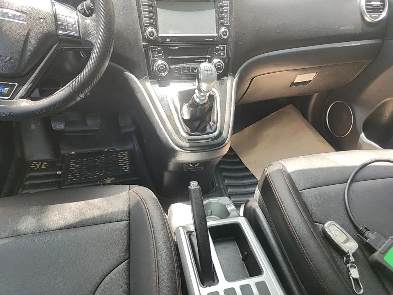 Haval H6 2015 Upgraded Model 1.5T Manual Two-Wheel Drive Elite Version — миниатюра 16
