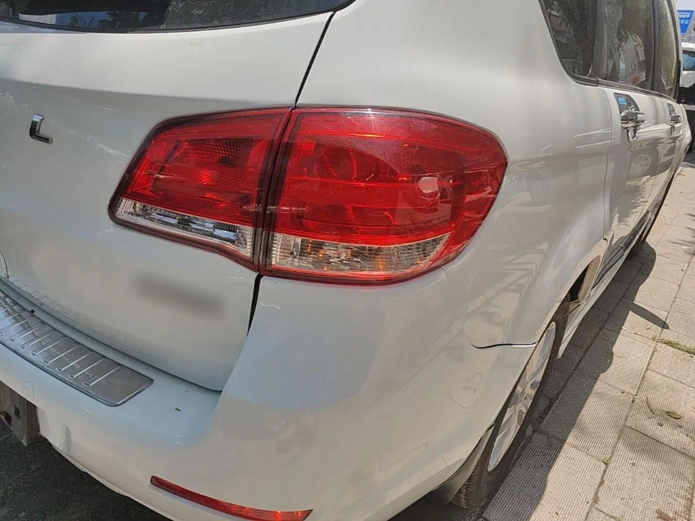 Haval H6 2015 Upgraded Model 1.5T Manual Two-Wheel Drive Elite Version — миниатюра 9