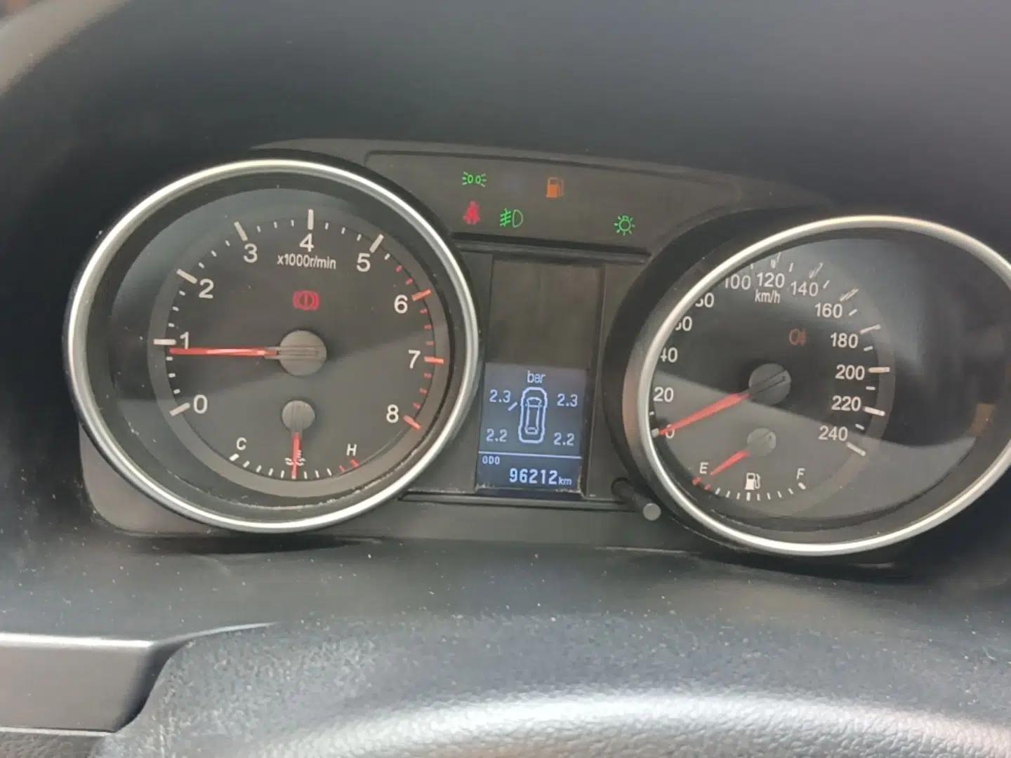 Haval H6 2015 Upgraded Model 1.5T Manual Two-Wheel Drive Elite Version — миниатюра 19