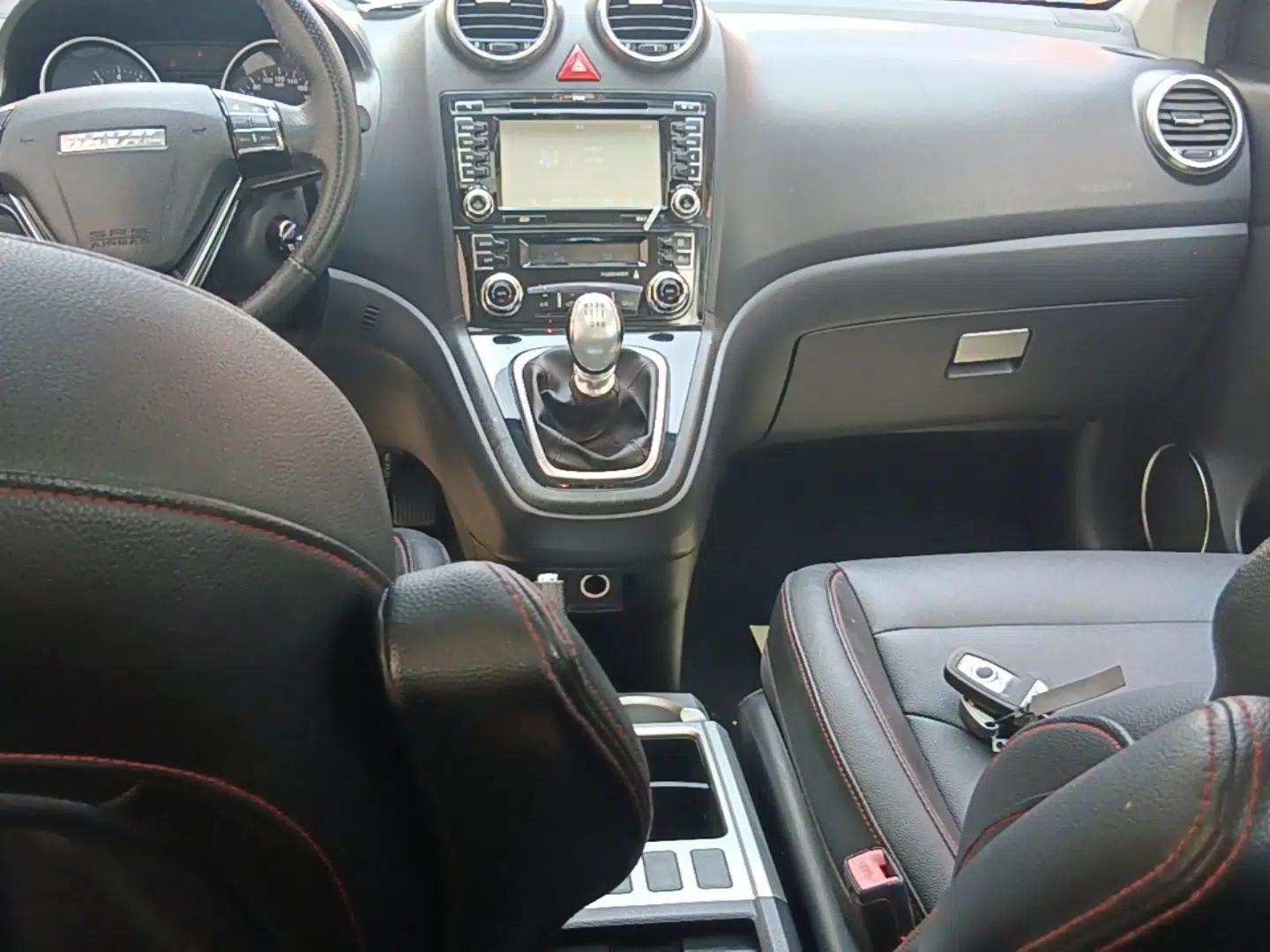 Haval H6 2015 Upgraded Model 1.5T Manual Two-Wheel Drive Elite Version — миниатюра 21