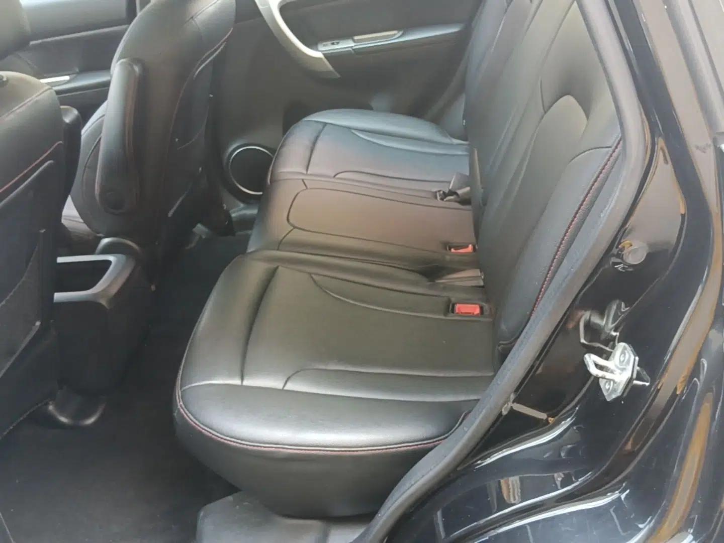Haval H6 2015 Upgraded Model 1.5T Manual Two-Wheel Drive Elite Version — миниатюра 25