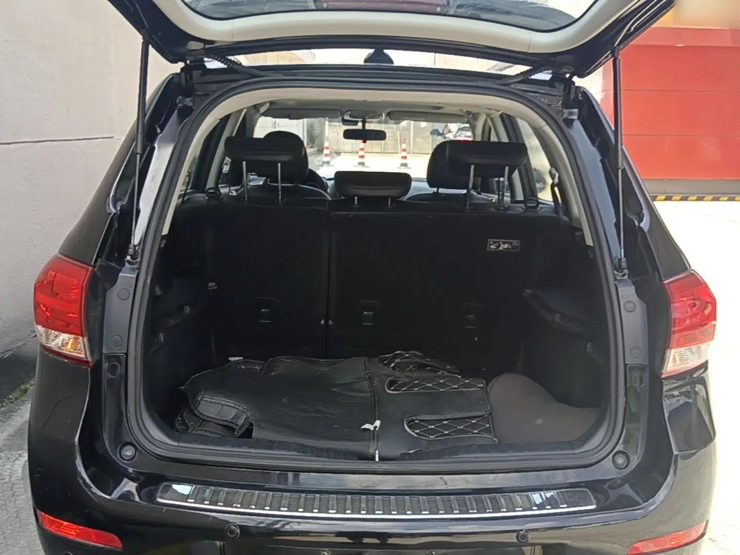 Haval H6 2015 Upgraded Model 1.5T Manual Two-Wheel Drive Elite Version — миниатюра 27