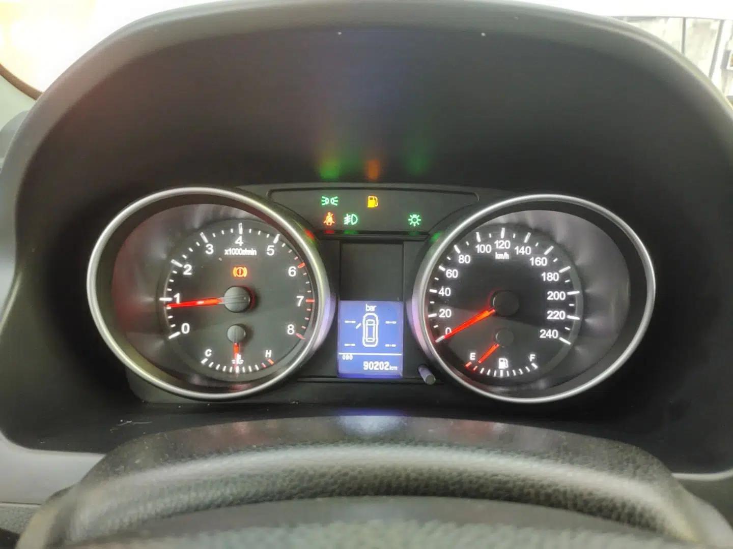 Haval H6 2013 Upgraded Model 1.5T Manual Two-Wheel Drive Elite Version — миниатюра 14