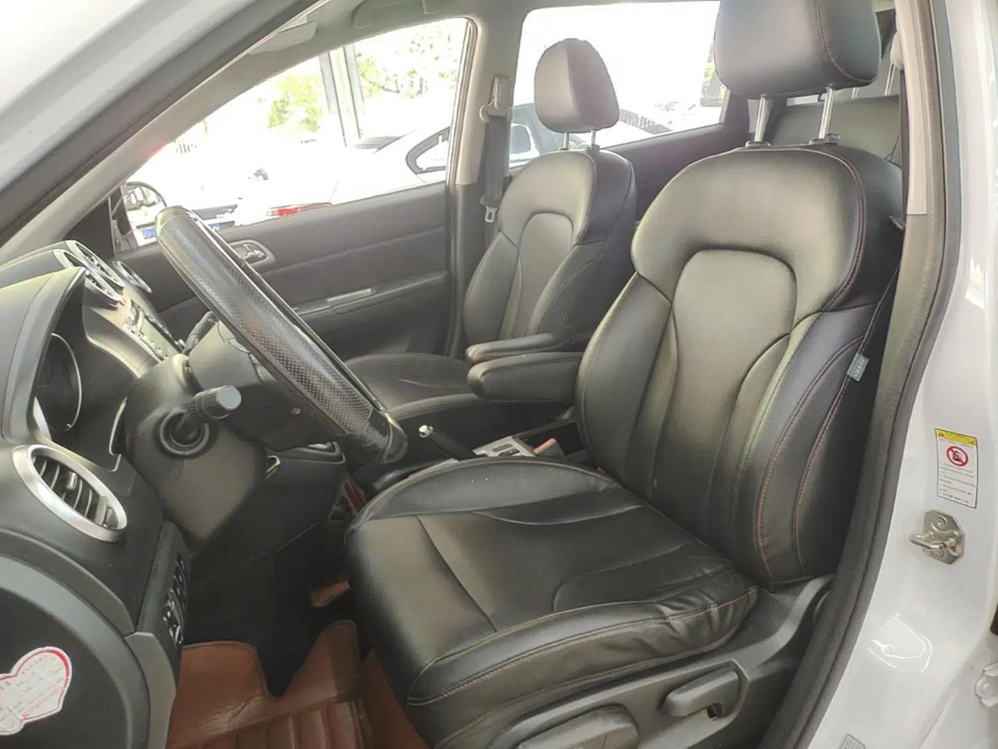 Haval H6 2013 Upgraded Model 1.5T Manual Two-Wheel Drive Elite Version — миниатюра 17