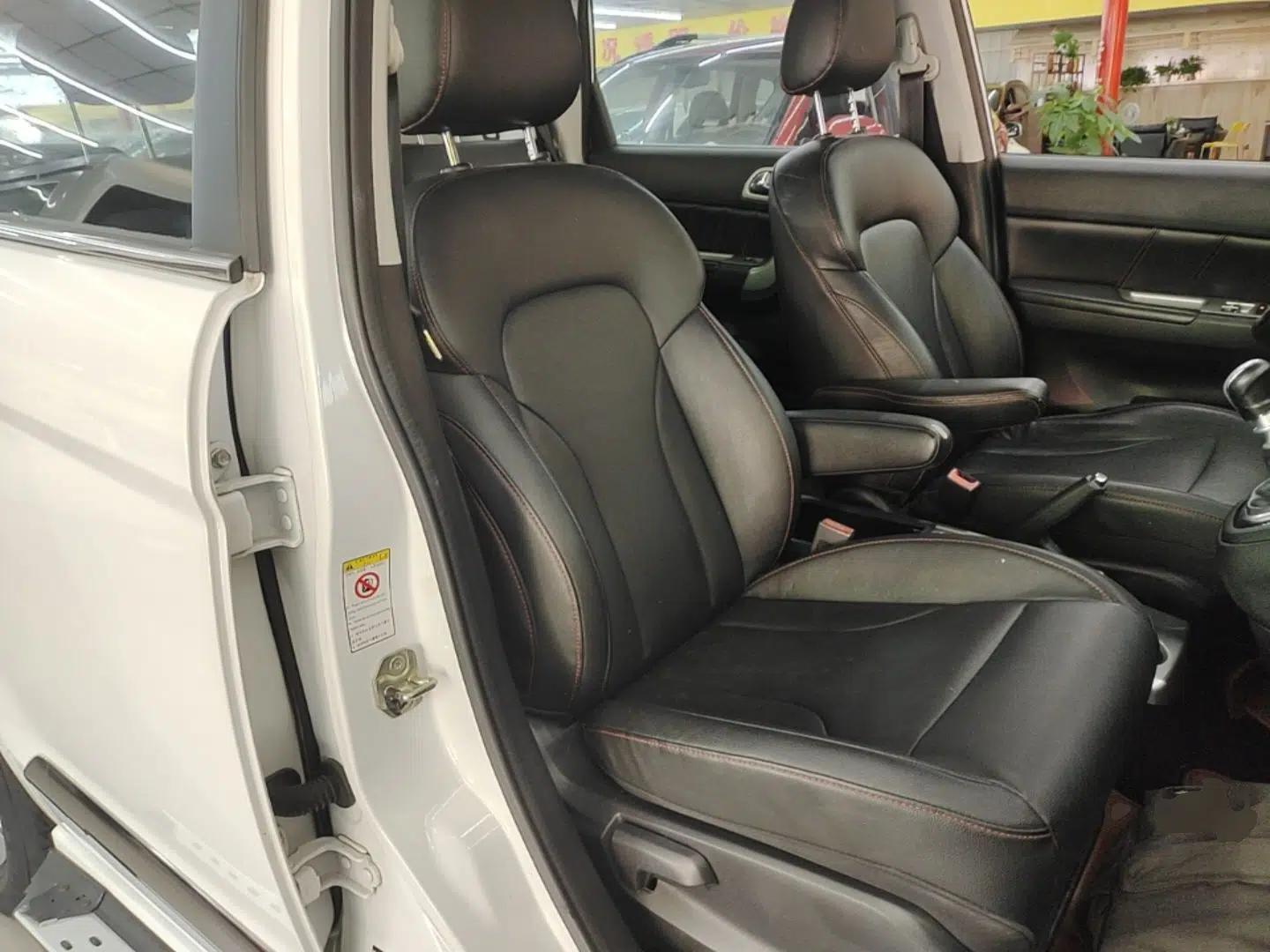 Haval H6 2013 Upgraded Model 1.5T Manual Two-Wheel Drive Elite Version — миниатюра 19