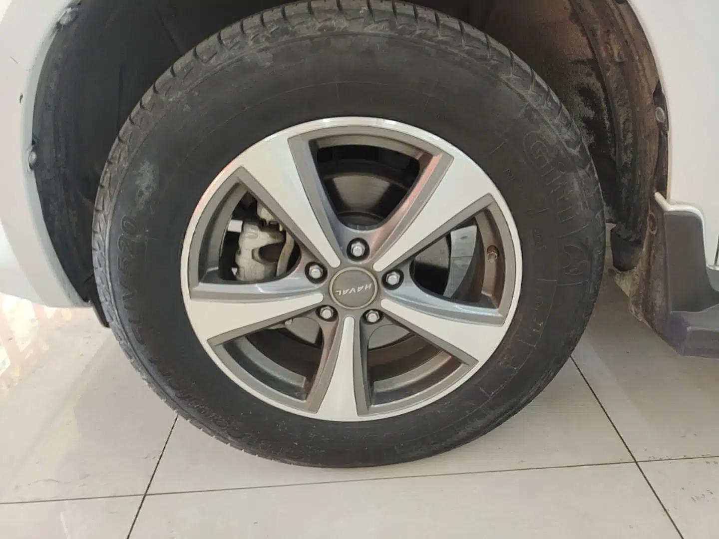 Haval H6 2013 Upgraded Model 1.5T Manual Two-Wheel Drive Elite Version — миниатюра 10
