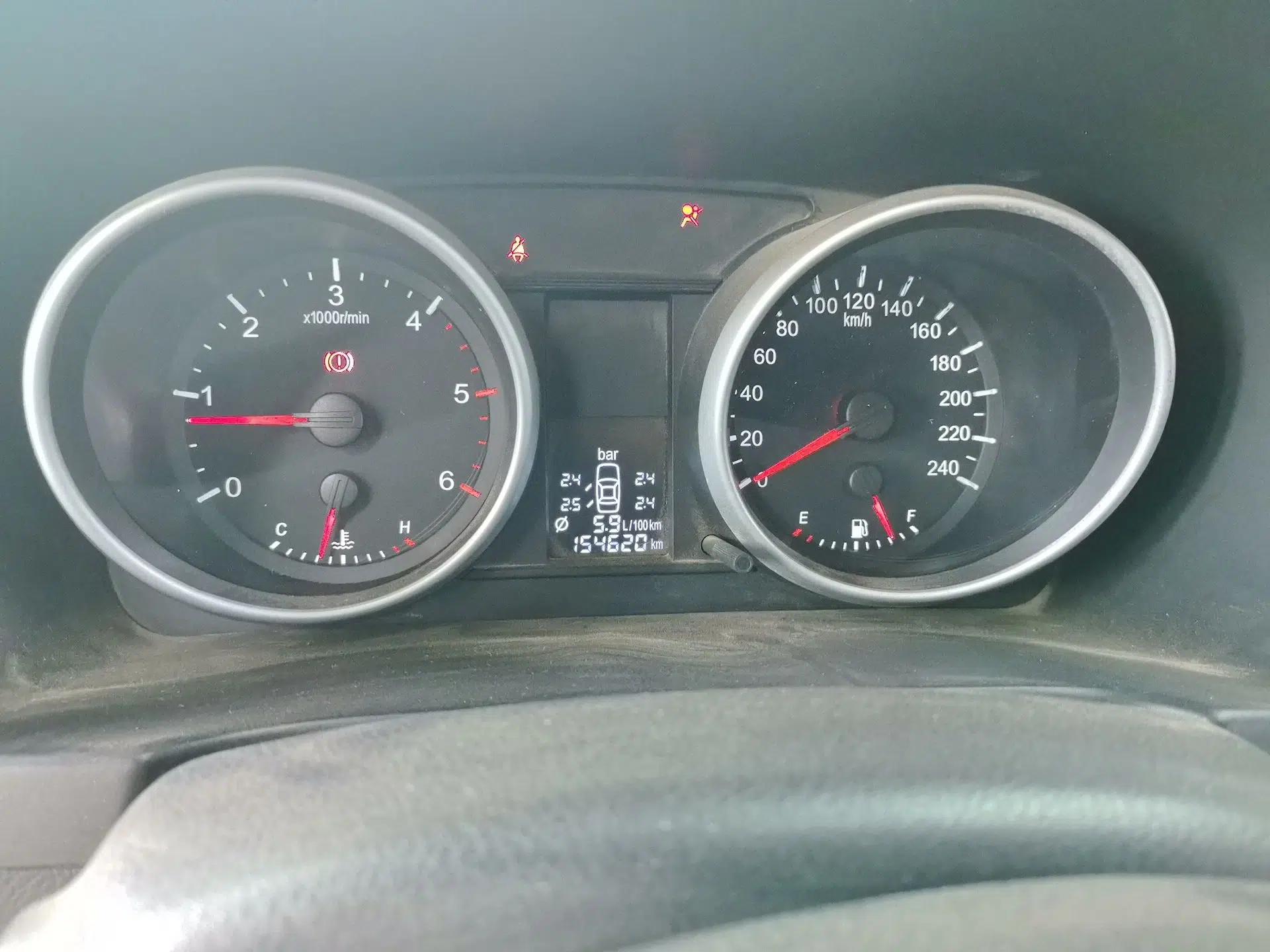 Haval H6 2011 Green Silence 2.0T Manual Two-Wheel Drive Elite Model — миниатюра 11