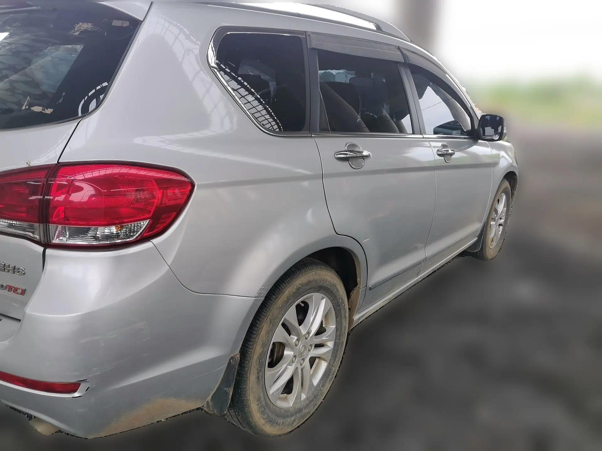 Haval H6 2011 Green Silence 2.0T Manual Two-Wheel Drive Elite Model — миниатюра 6