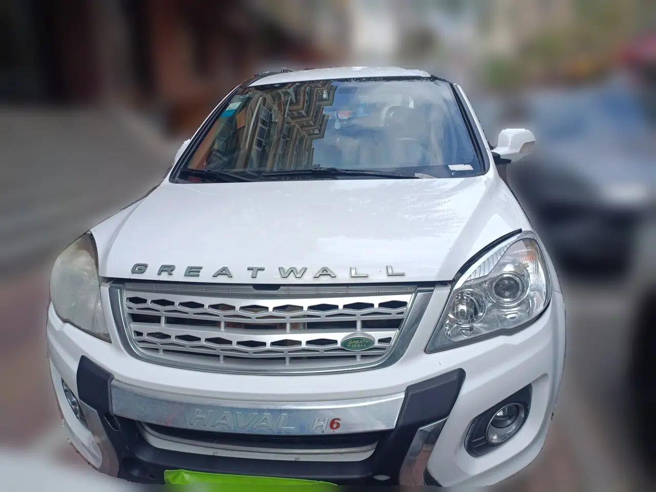 Haval H6 2011 2.0L Manual Two-Wheel Drive Elite Version — миниатюра 2