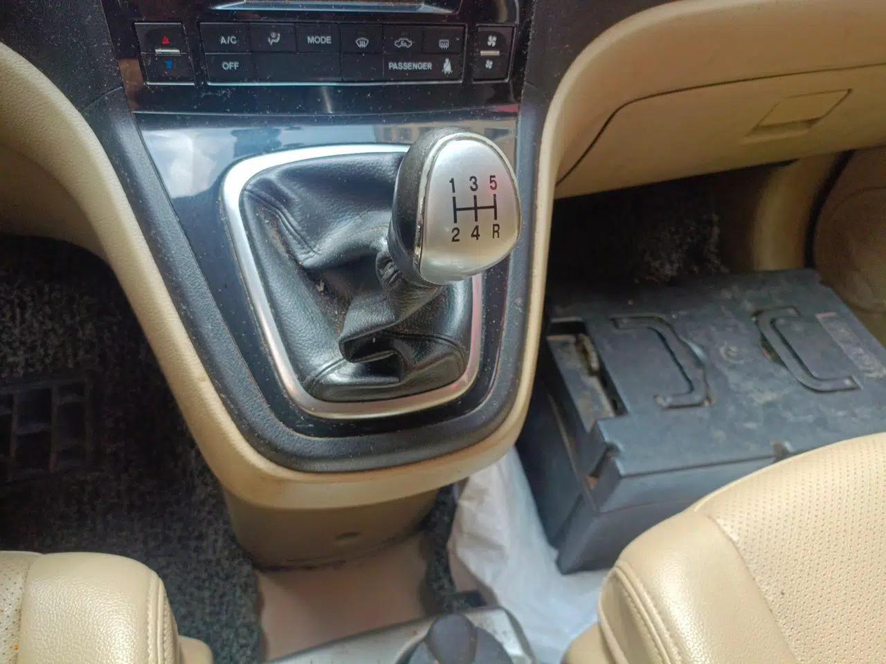 Haval H6 2011 2.0L Manual Two-Wheel Drive Elite Version — миниатюра 14