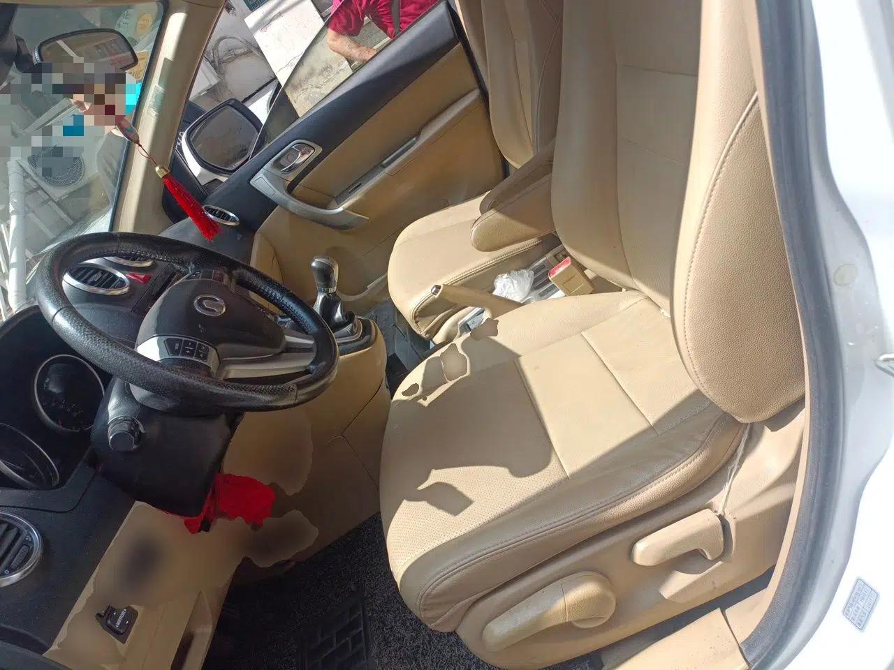 Haval H6 2011 2.0L Manual Two-Wheel Drive Elite Version — миниатюра 15
