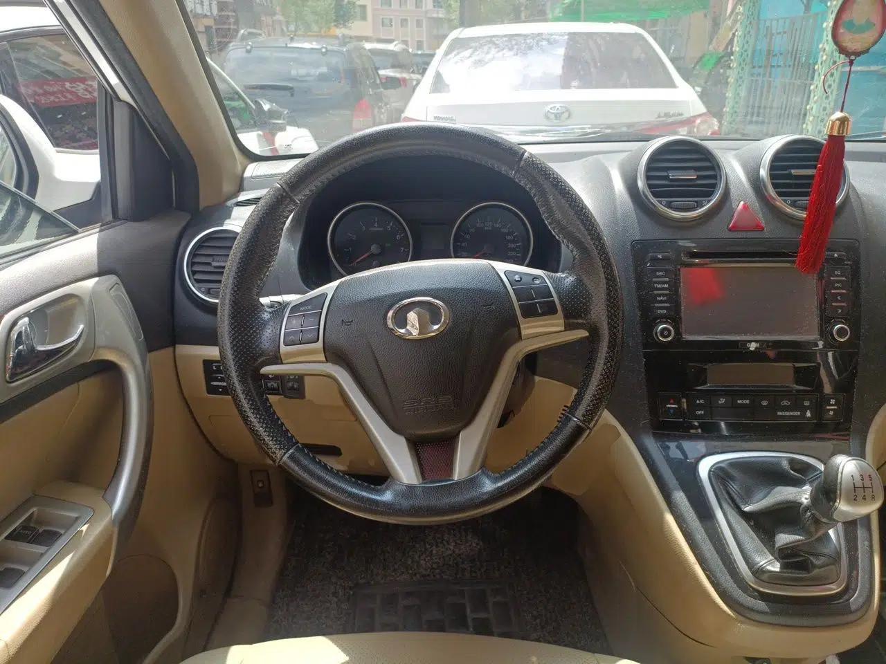 Haval H6 2011 2.0L Manual Two-Wheel Drive Elite Version — миниатюра 10