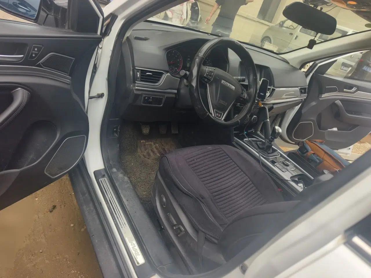 Haval H6 2018 Red-Label Sport Version 1.5T Manual Two-Wheel Drive Elite Model — миниатюра 16