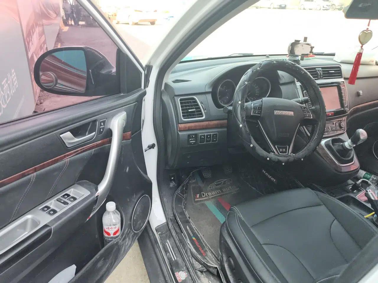Haval H6 2017 Red-Label Sport Edition 1.5T Manual Two-Wheel Drive Elite Model — миниатюра 16