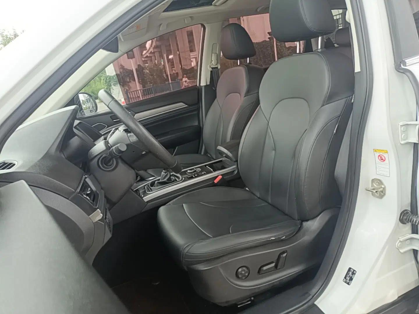 Haval H6 2018 Blue Label Sport Edition 1.5T Manual Two-Wheel Drive Elite Model — миниатюра 17